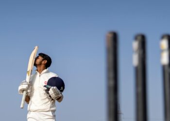 Die wachsende Kluft navigieren: Herausforderungen in der Zukunft des County Crickets